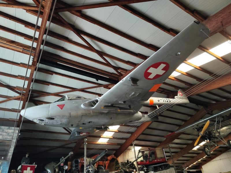 Vampire DH-100 Mk. 6, J-1135